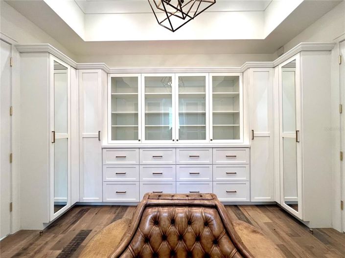 Image No.22-5 Bed Property for sale