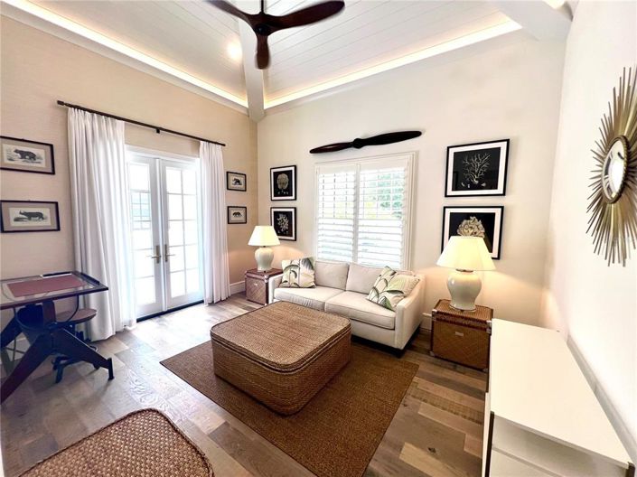 Image No.26-5 Bed Property for sale