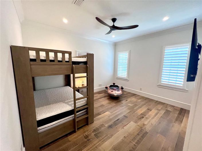 Image No.36-5 Bed Property for sale