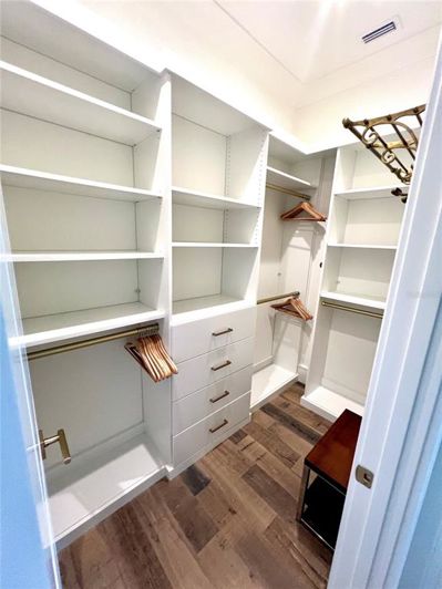 Image No.37-5 Bed Property for sale