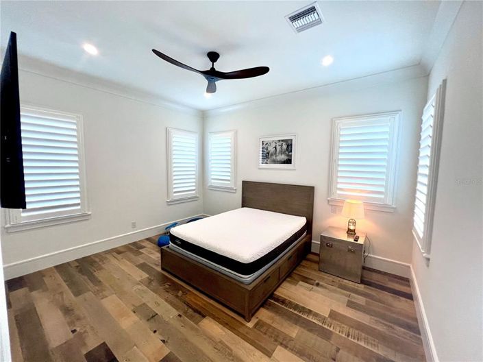 Image No.39-5 Bed Property for sale