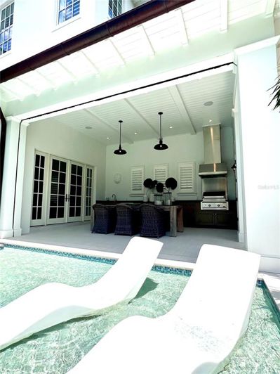 Image No.44-5 Bed Property for sale