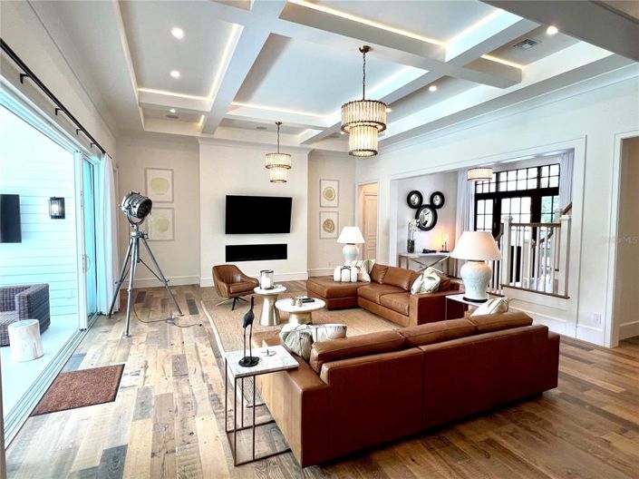 Image No.7-5 Bed Property for sale