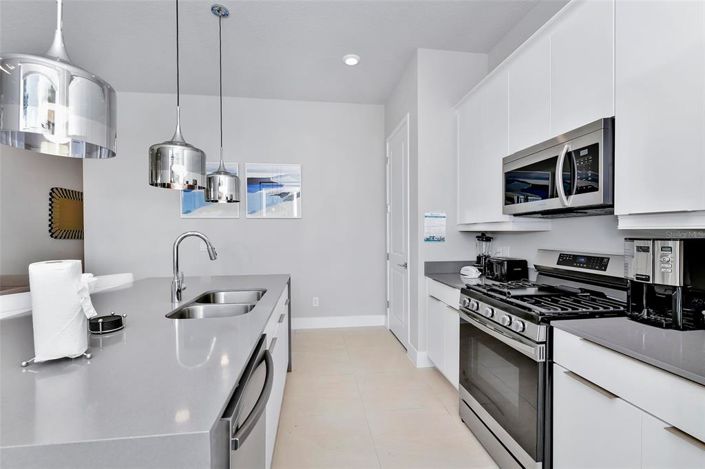 Image No.8-3 Bed Property for sale