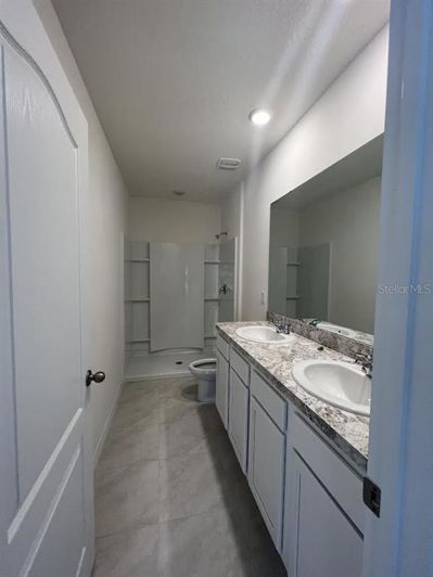 Image No.8-3 Bed Townhouse for sale