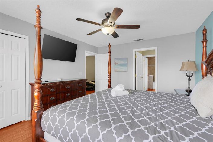 Image No.18-6 Bed Property for sale