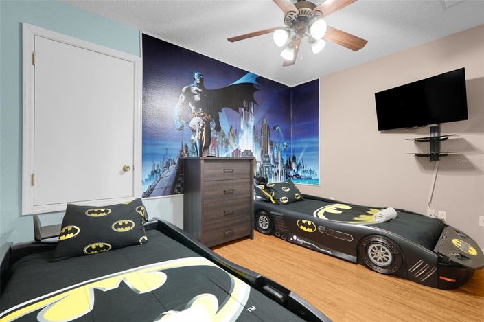 Image No.36-6 Bed Property for sale