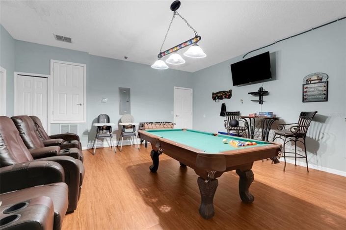 Image No.40-6 Bed Property for sale