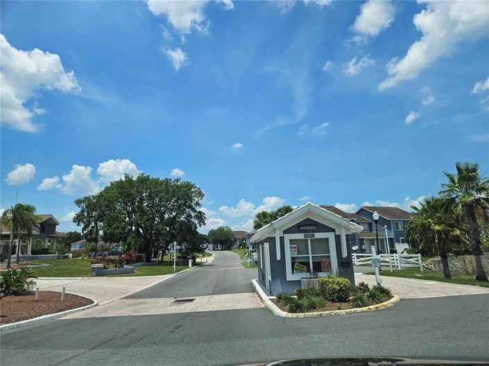 Image No.21-4 Bed Townhouse for sale