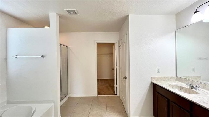 Image No.40-Propriété de 5 chambres à vendre à Clermont