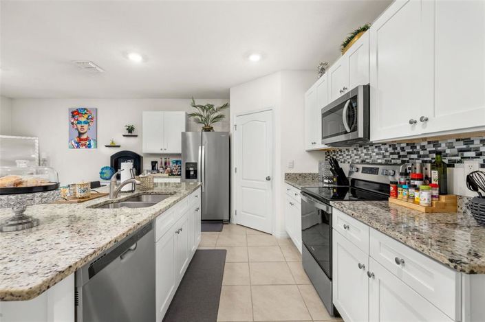 Image No.12-4 Bed Property for sale