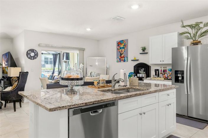 Image No.13-4 Bed Property for sale