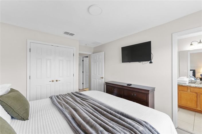 Image No.17-3 Bed Townhouse for sale