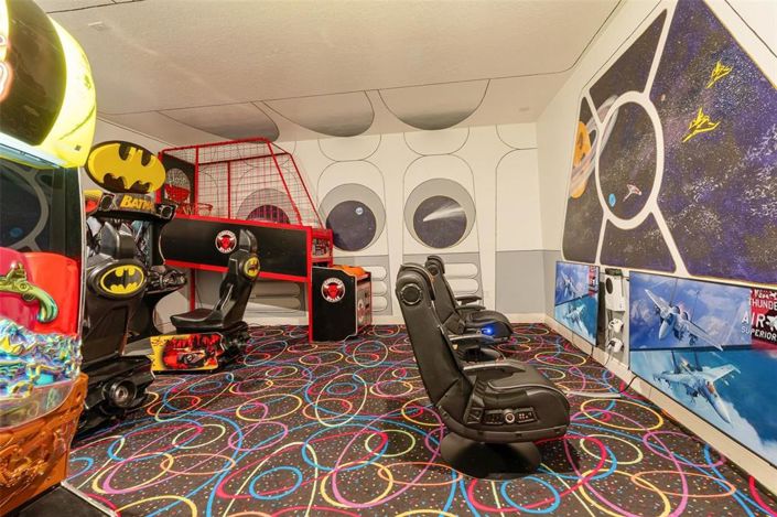 Image No.18-5 Bed Property for sale