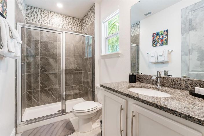 Image No.24-5 Bed Property for sale