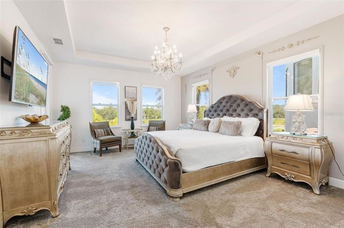 Image No.32-5 Bed Property for sale