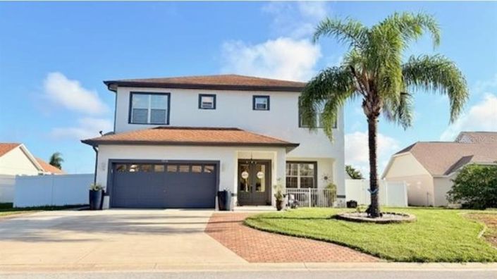 Image No.2-5 Bed Property for sale