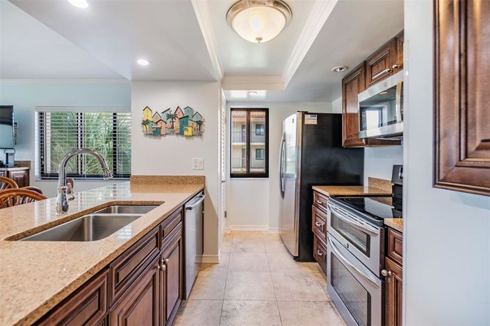 Image No.10-2 Bed Property for sale