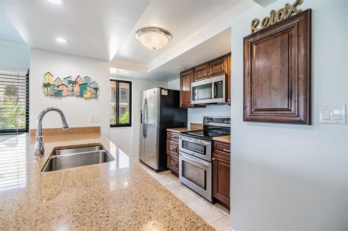 Image No.13-2 Bed Property for sale