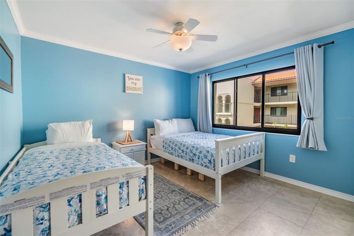 Image No.15-2 Bed Property for sale