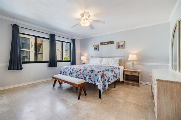 Image No.17-2 Bed Property for sale