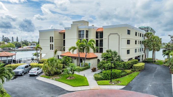 Image No.2-2 Bed Property for sale