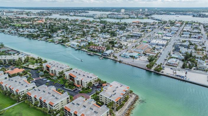 Image No.28-2 Bed Property for sale