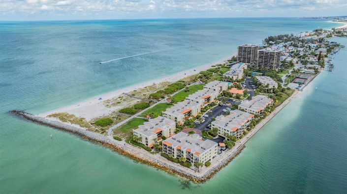 Image No.30-2 Bed Property for sale