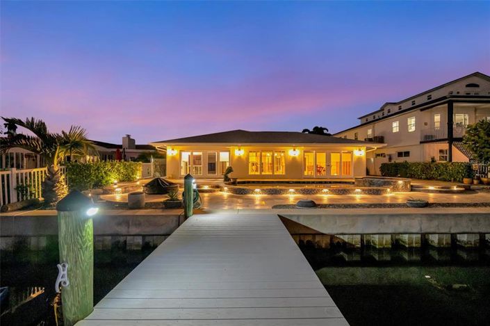 Image No.16-Propriété de 3 chambres à vendre à Treasure Island