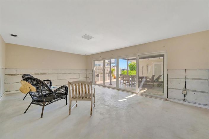 Image No.21-Propriété de 3 chambres à vendre à Treasure Island