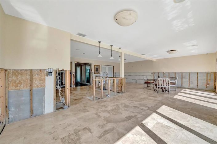 Image No.37-3 Bed Property for sale