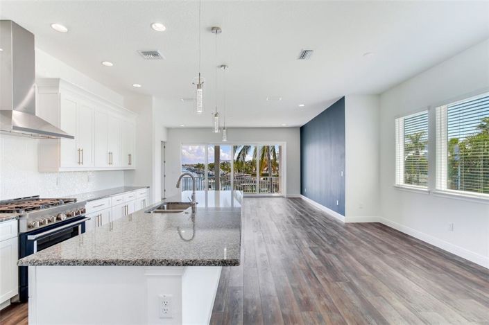 Image No.25-4 Bed Property for sale