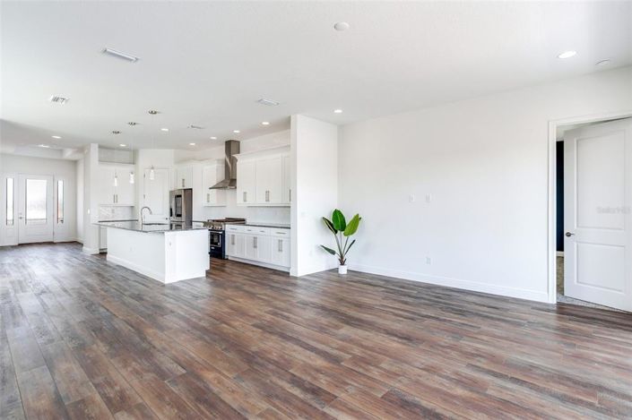 Image No.35-4 Bed Property for sale