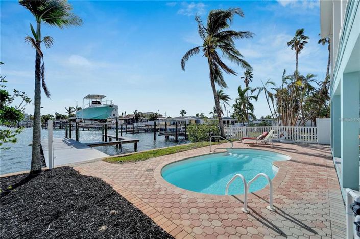 Image No.67-4 Bed Property for sale