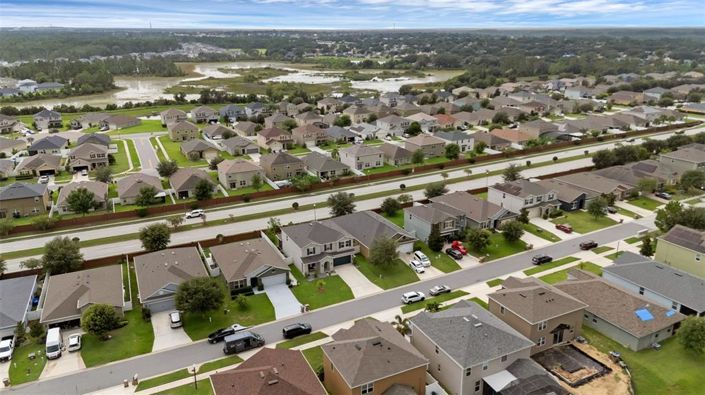 Image No.40-5 Bed Property for sale