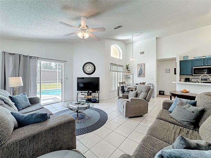 Image No.11-4 Bed Property for sale