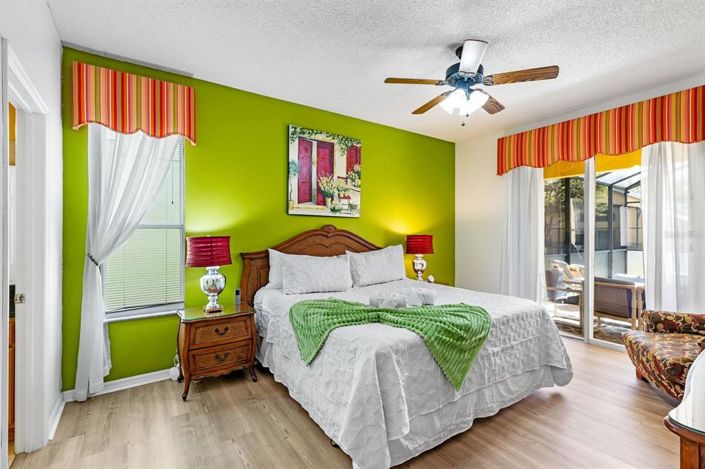 Image No.11-7 Bed Property for sale