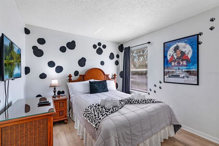 Image No.22-7 Bed Property for sale