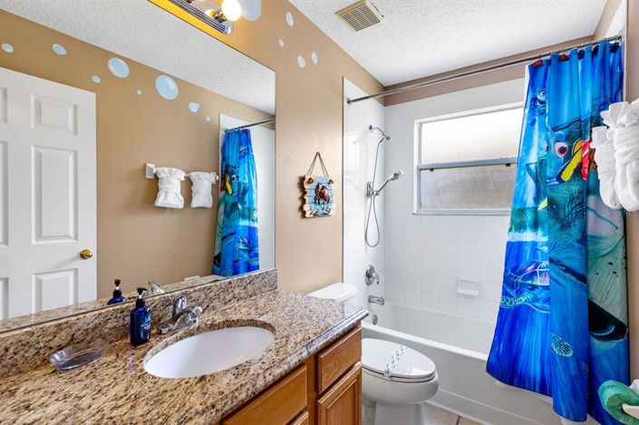 Image No.31-7 Bed Property for sale