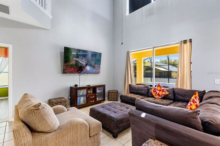 Image No.38-7 Bed Property for sale