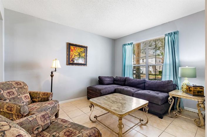 Image No.40-7 Bed Property for sale