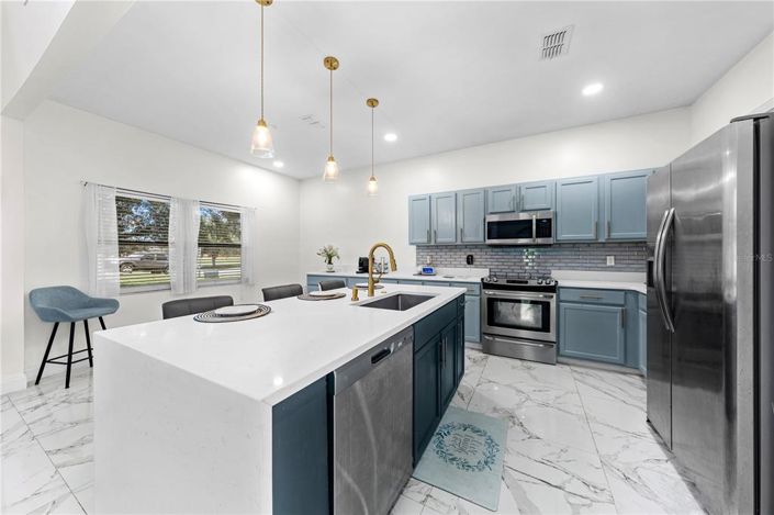 Image No.16-4 Bed Property for sale