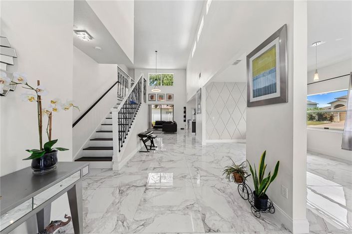 Image No.2-4 Bed Property for sale