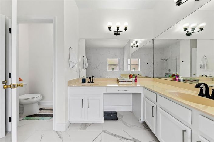 Image No.23-4 Bed Property for sale