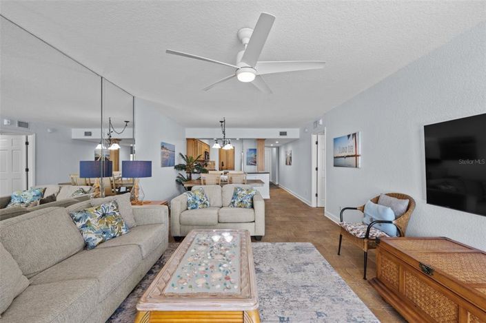 Image No.17-3 Bed Property for sale