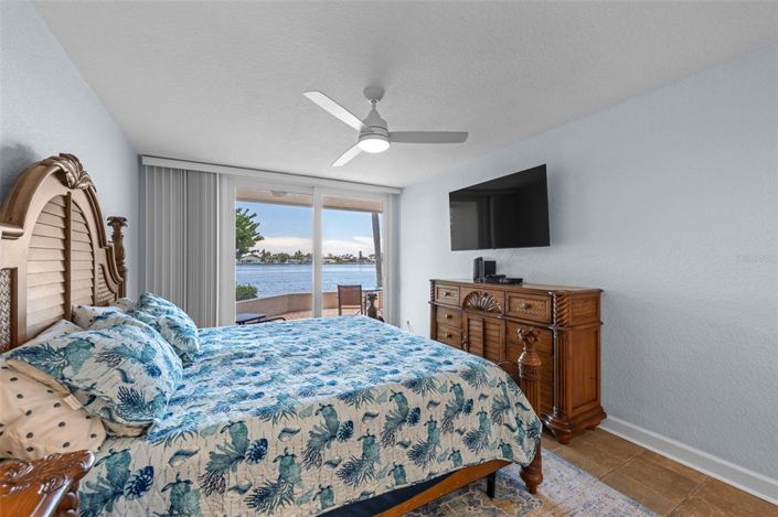 Image No.18-3 Bed Property for sale