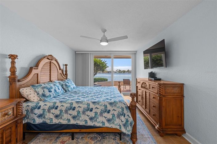 Image No.20-3 Bed Property for sale