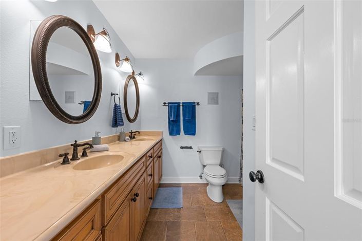 Image No.23-3 Bed Property for sale