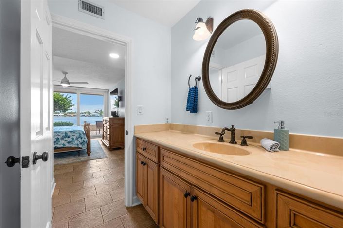 Image No.26-3 Bed Property for sale