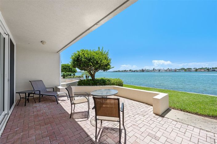 Image No.37-3 Bed Property for sale